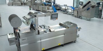 GEA presents new thermoforming packaging machine especially for small and medium-sized companies in the food sector