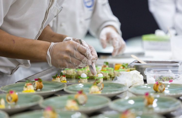 The Heat is On: Culinary Creativity to Take Centre Stage During Live Chefs’ Table at The Hotel Show