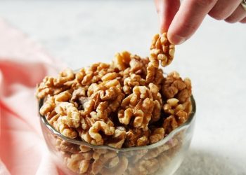 Study shows walnut-rich breakfast may help to boost your brain power