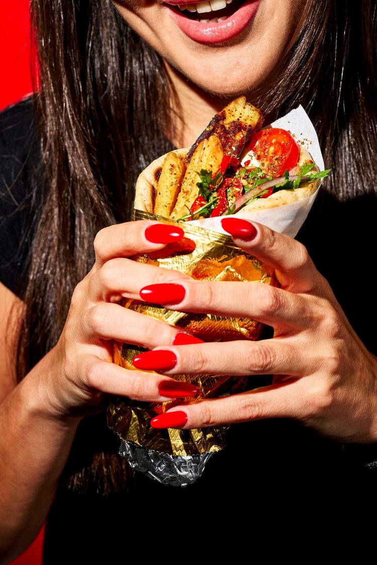 THE MAD GREEKS OPENS NEW JUMEIRAH LAKE TOWERS LOCATION