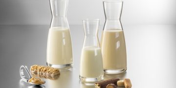 Sweetened condensed milk for chocolate and confectionery