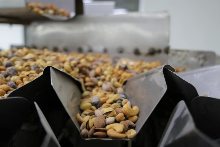 Leadership in Times of Crisis: Castania Reinforces Its Position as the Benchmark of the Nuts Category