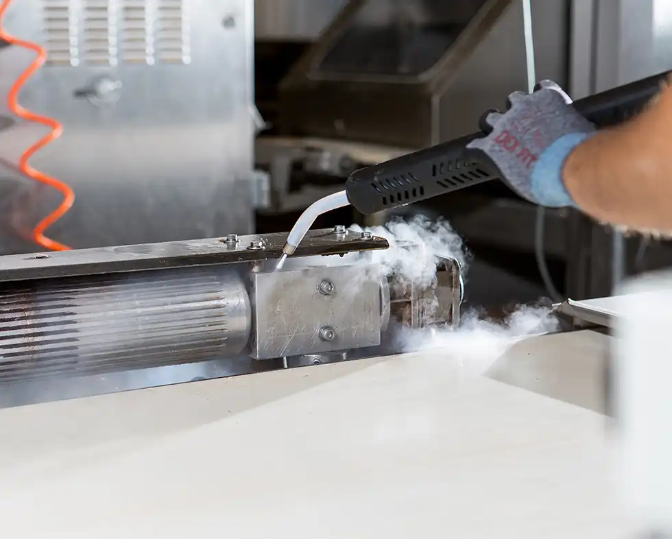 Food Manufacturers Turn to Dry Steam Cleaning to Strengthen Allergen Control and Reduce Cross-Contamination Risks